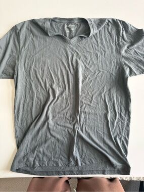 Fresh Clean Tees Men's V-Neck Short Sleeve Shirt - Gray